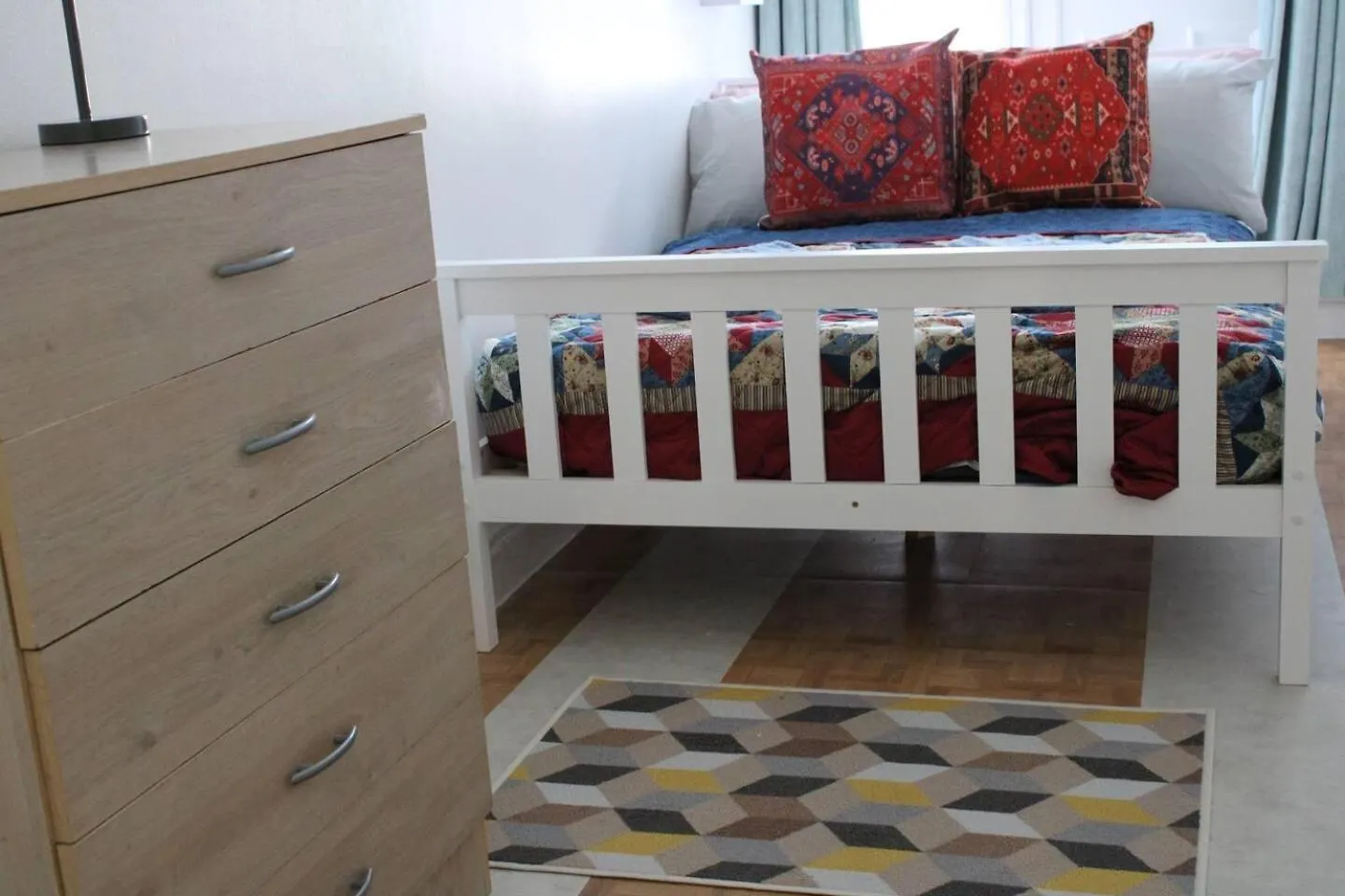 Stunning 2-Bed Ground Floor Apartment In 罗姆福特 0*,  英国