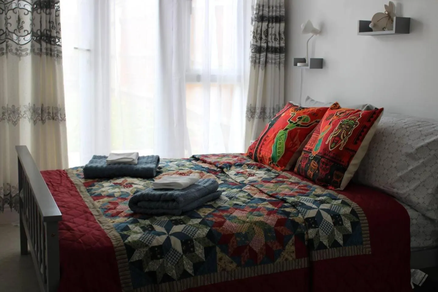 Stunning 2-Bed Ground Floor Apartment In 罗姆福特
